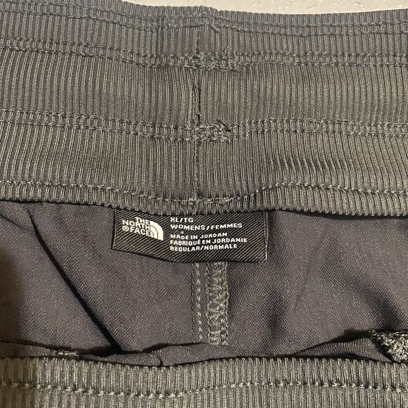 North Face Shorts Aphrodite Motion Women's s XL Black Nylon Hiking Gorp NF0A4AQF - Picture 2 of 12
